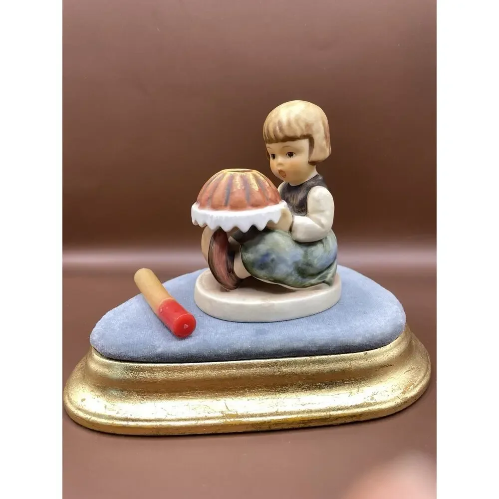 Vintage Goebel Hummel BIRTHDAY CAKE Figurine Candleholder #779 Hum 338 TMK-6 CIB